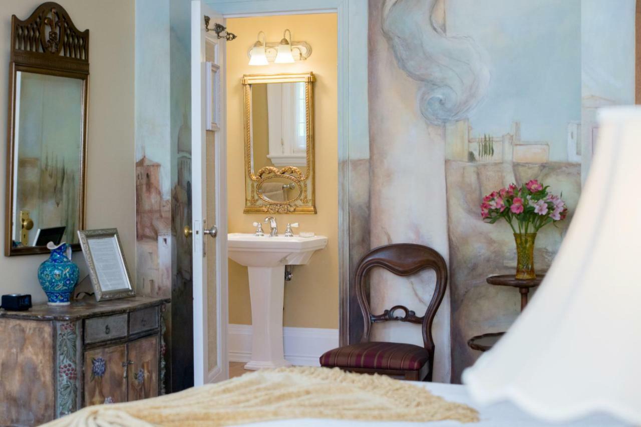 Villa Marco Polo Bed And Breakfast Inn