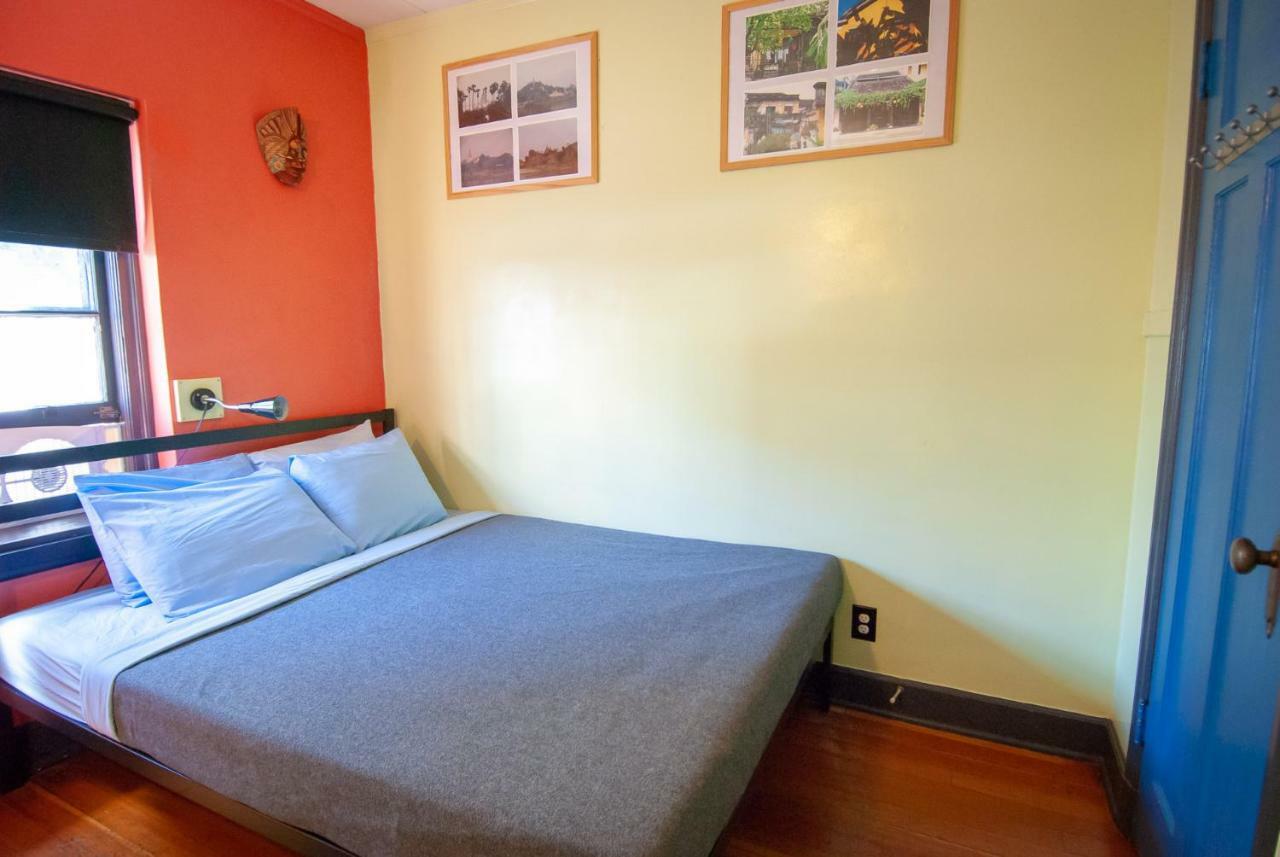 Ocean Island | Backpackers | Hostel *