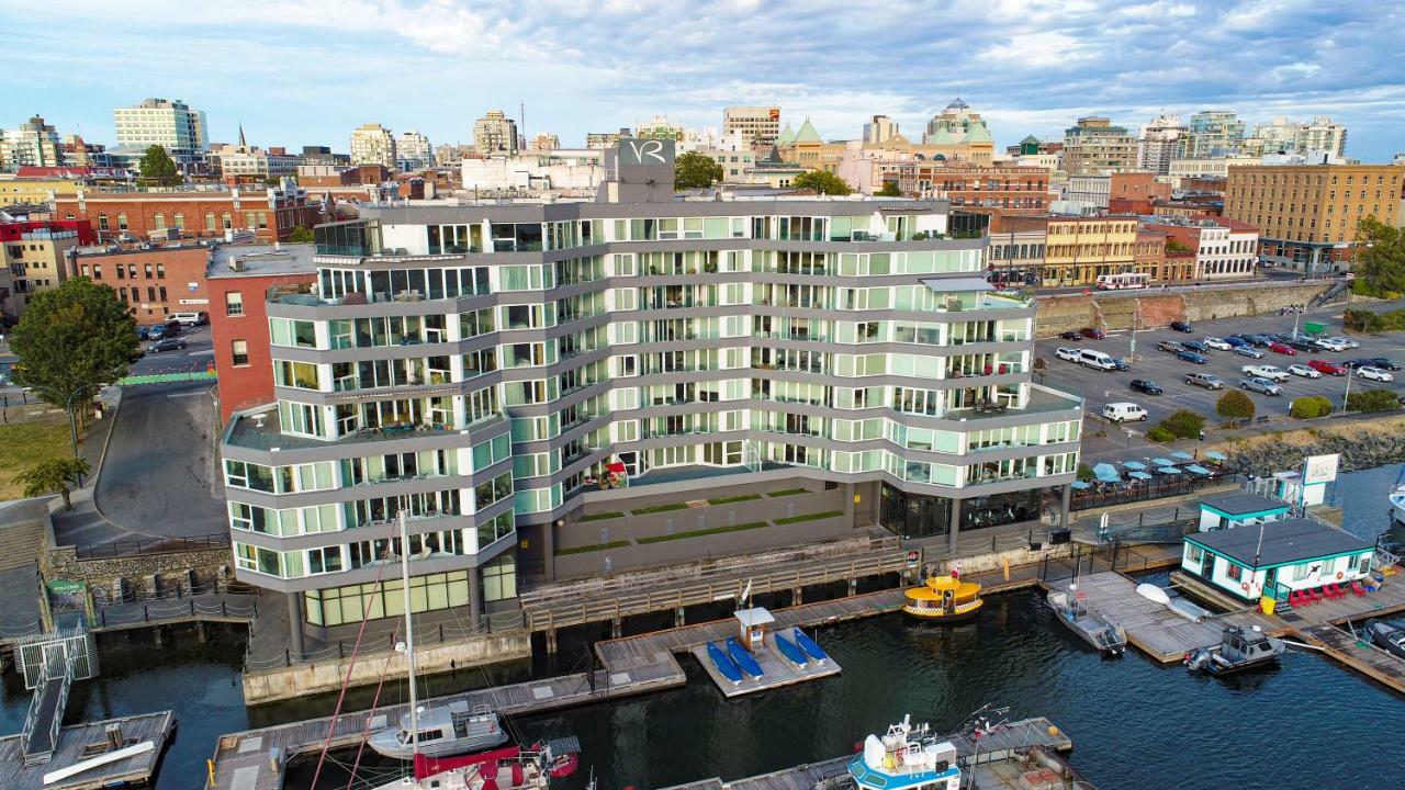 Regent Waterfront & 3* Victoria