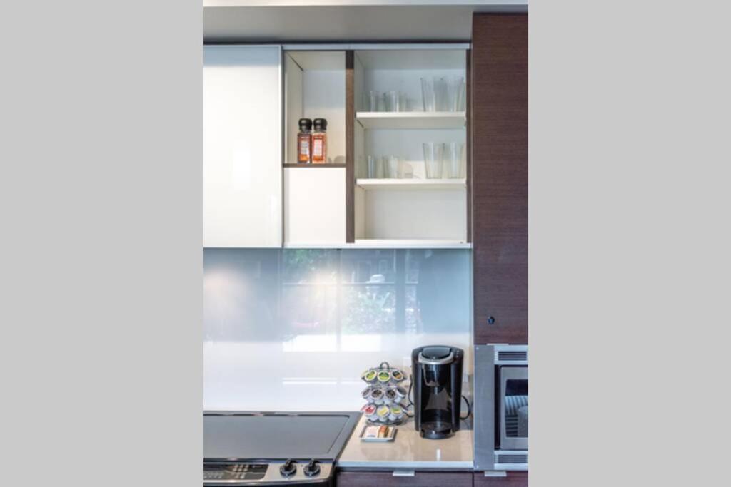 Apartamento Clean 3rd Floor Executive 1 Bedroom Apt In Old Town China Town Victoria