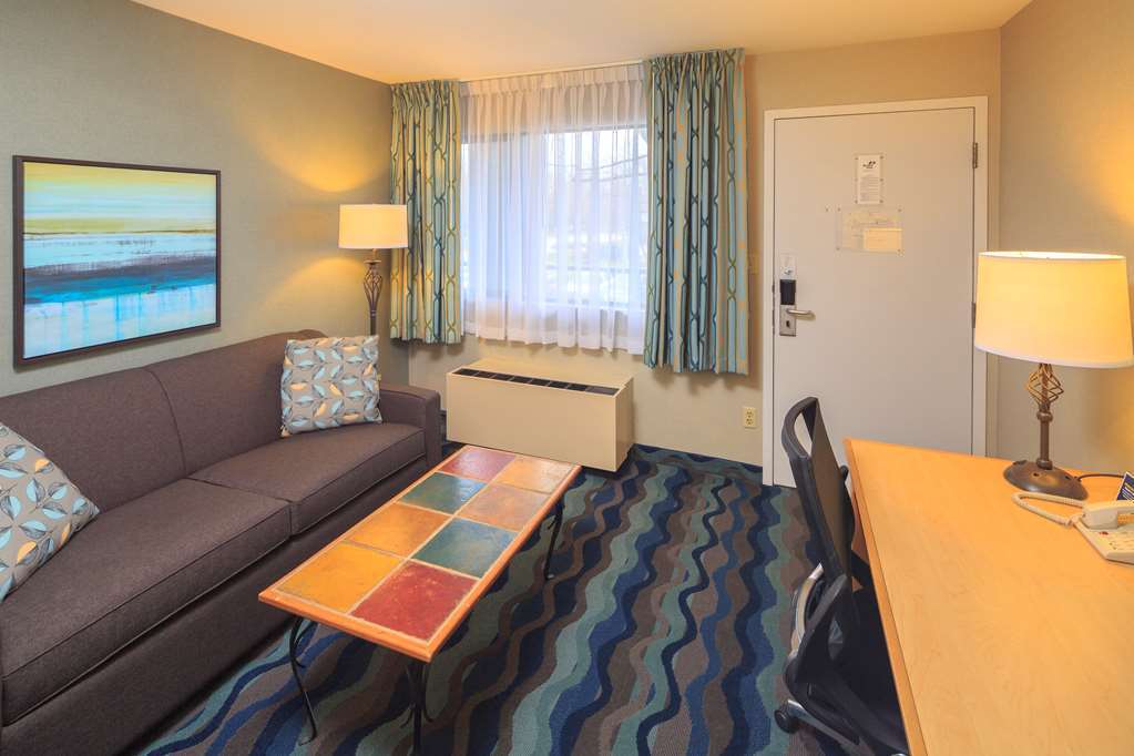 Accent Victoria 3* Saanich