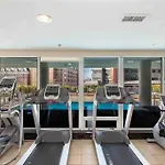 Spacious Downtown 2 Bedroom Condo With Pool And Air Conditioning