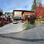 Galloping Goose B&B In Beautiful Victoria