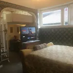 Haterleigh Heritage Inn