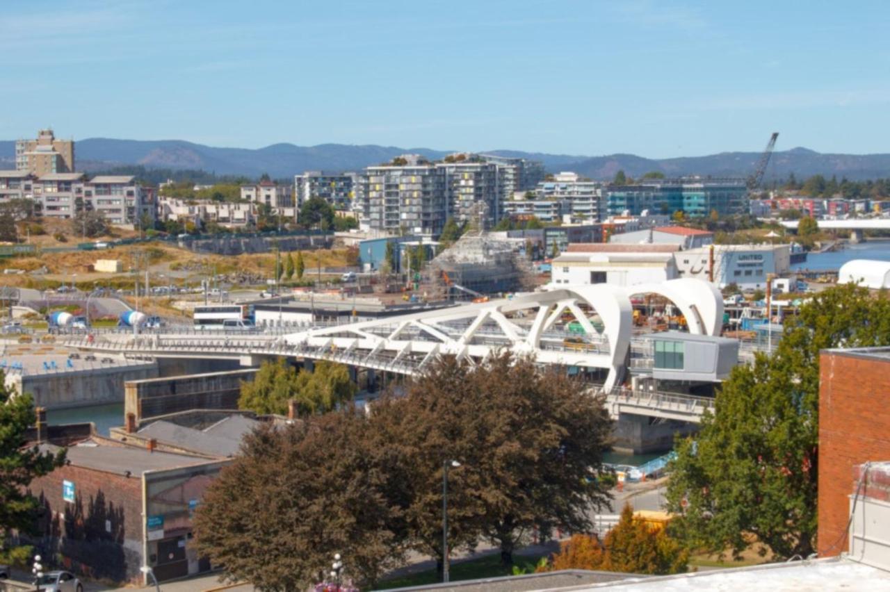 Central A * Victoria