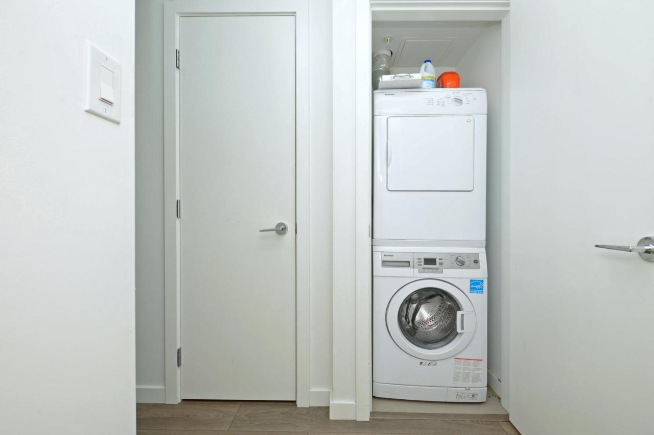 Gorgeous Old Town With Patio And Parking! Apartment