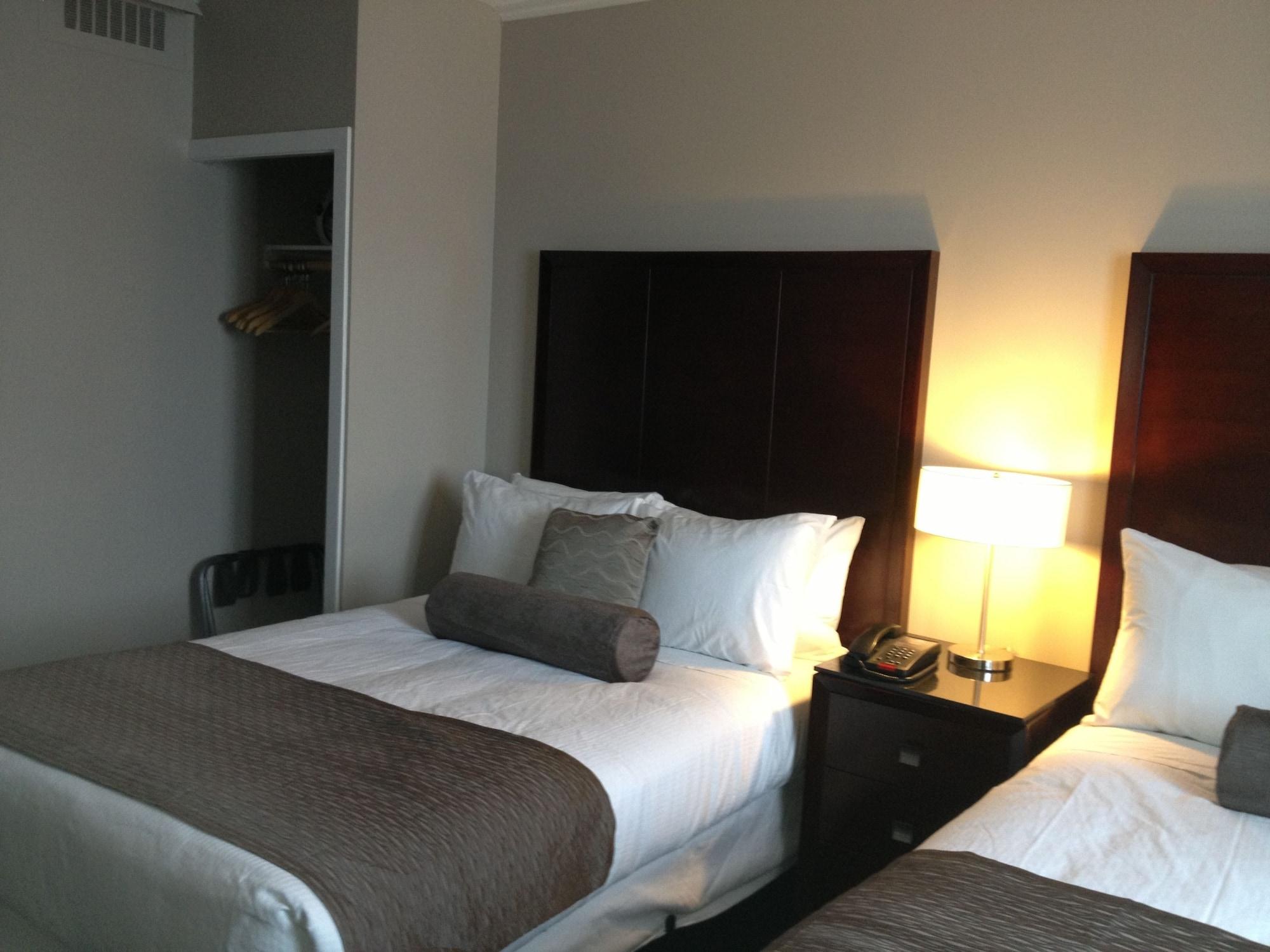 Hotel Capital Center