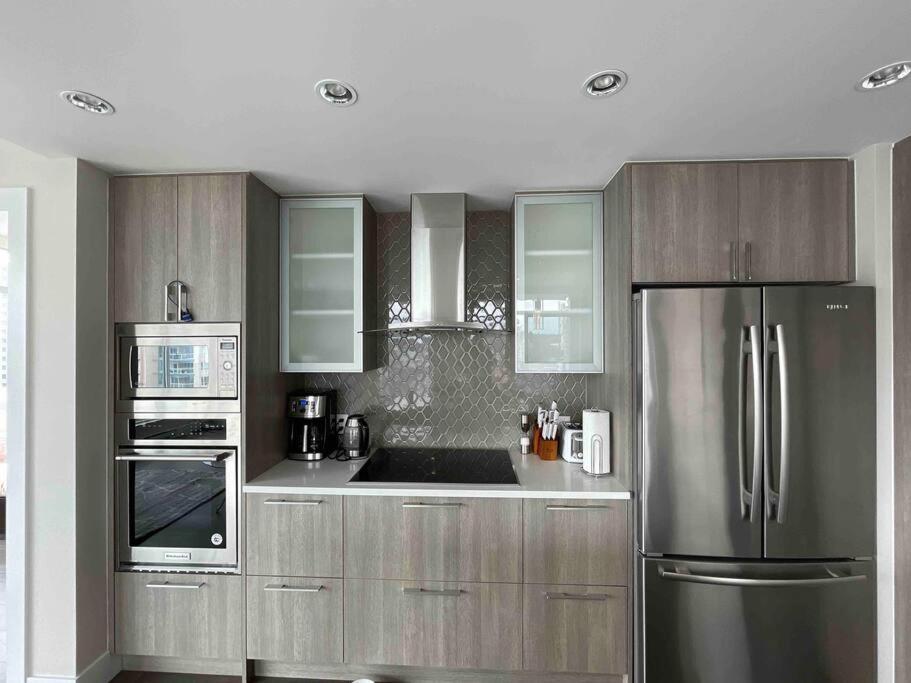 Apartamento Luxury Downtown 2 Bedroom With Ocean Views Victoria