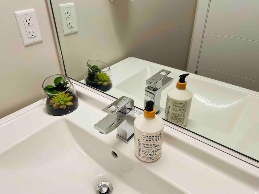 Apartamento Luxury Downtown 2 Bedroom With Ocean Views Victoria