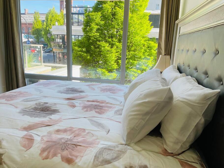 Apartamento Spacious Downtown 2 Bedroom With Pool And Air Conditioning Victoria