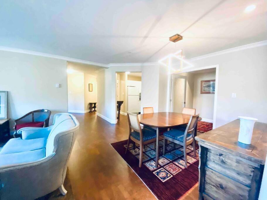 Apartment Amazing Location 2 Bedroom Minutes From Downtown