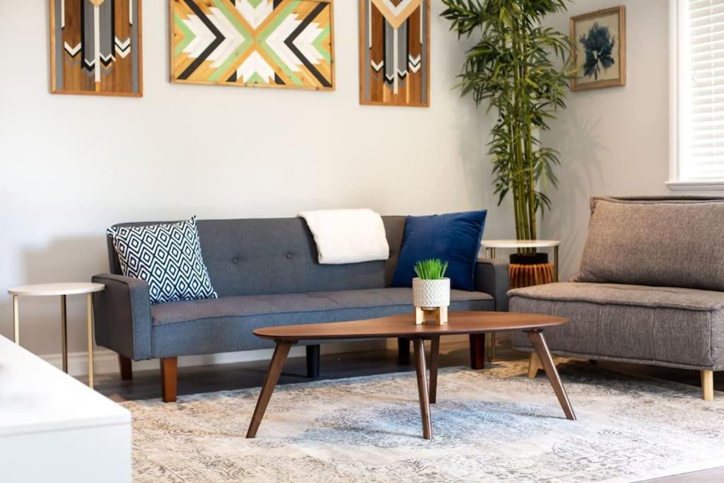 Beautiful & Cozy 1 Bedroom 1 Bath In The Westshore