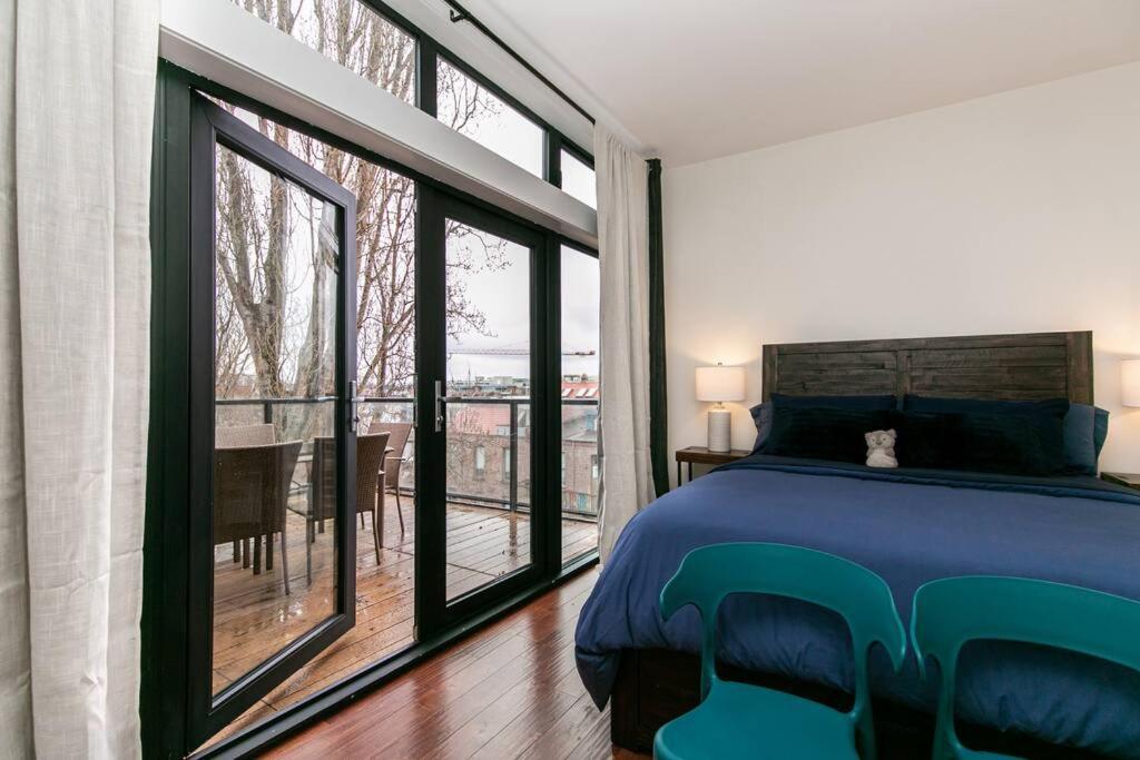 Downtown Penthouse Apartment Victoria