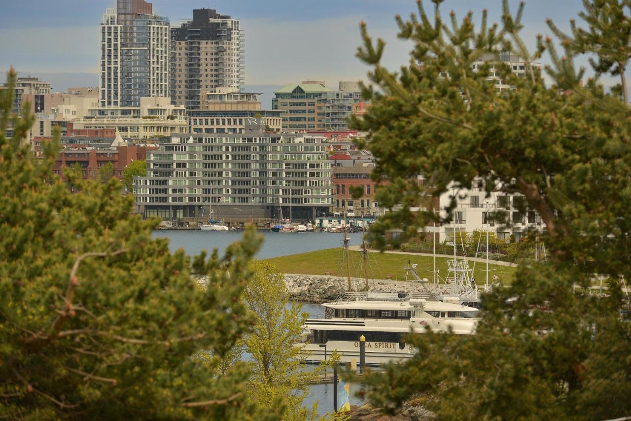 Harbourview Executive Apartment Victoria