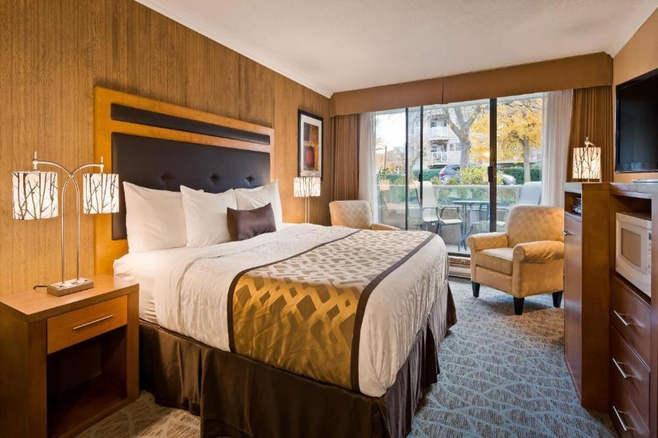 Western Inner Harbour 3* Victoria