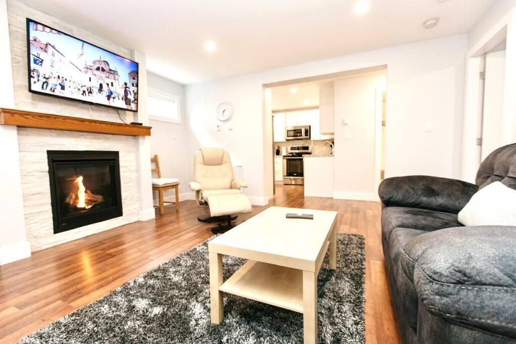 Apartment Esquimalt Lagoon Life Victoria