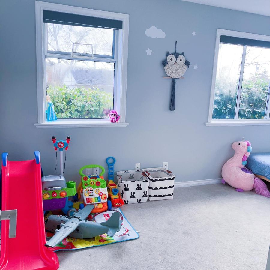 Quiet Three Bedrooms House * Victoria