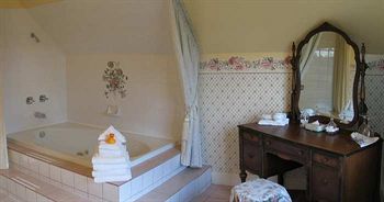 Haterleigh Heritage Bed & Breakfast Victoria