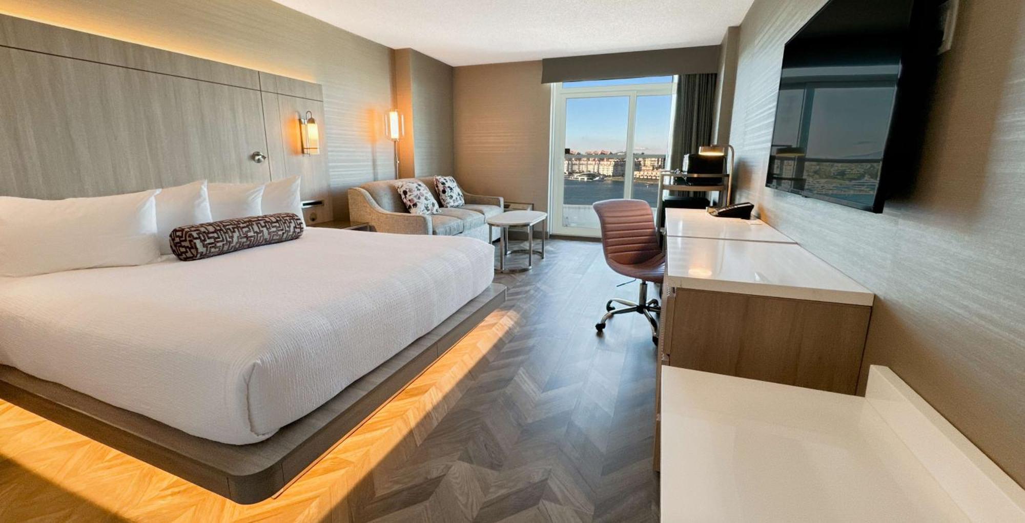 Hotel Coast & Marina By Apa