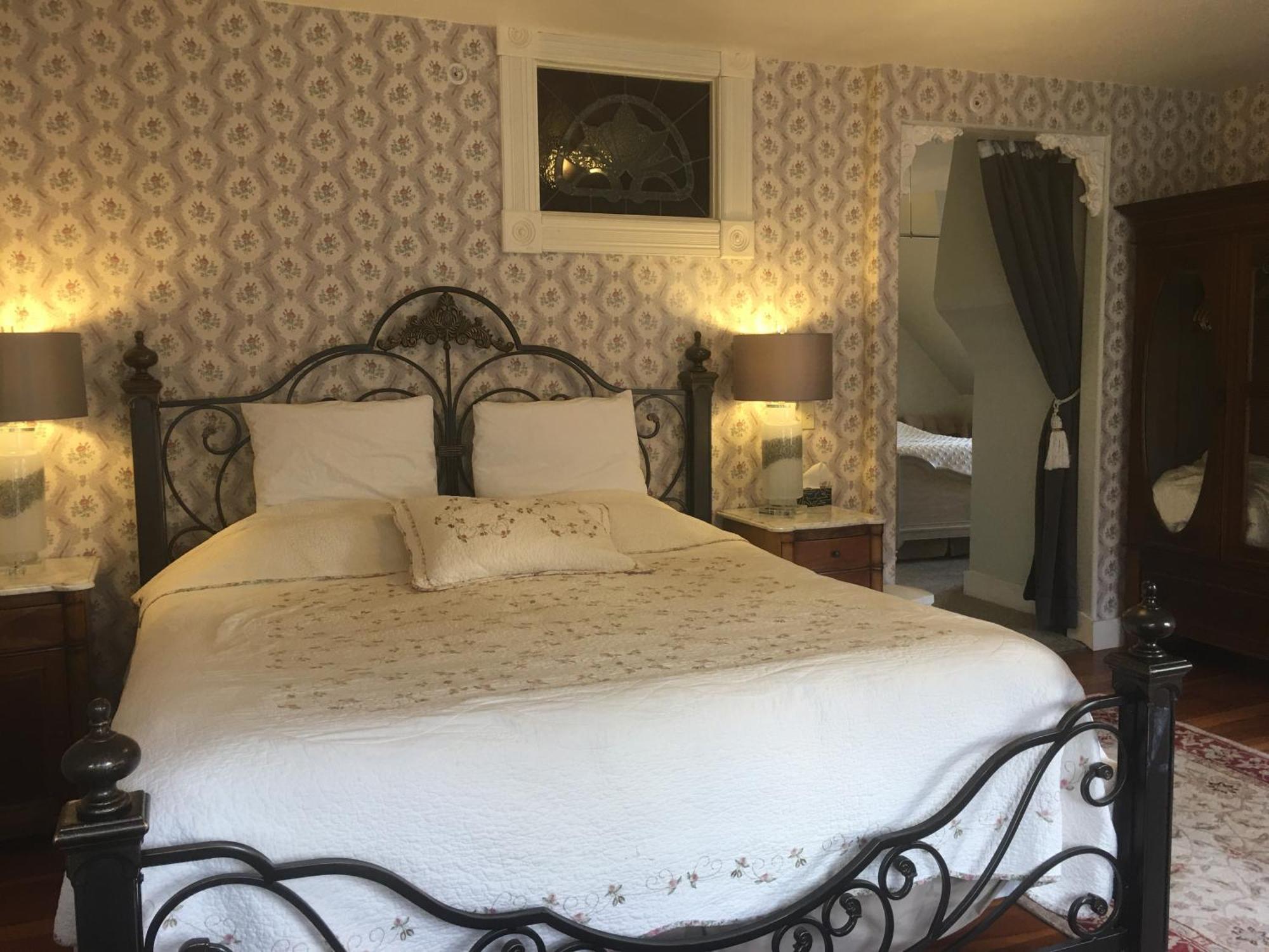 Haterleigh Heritage Bed & Breakfast 3*