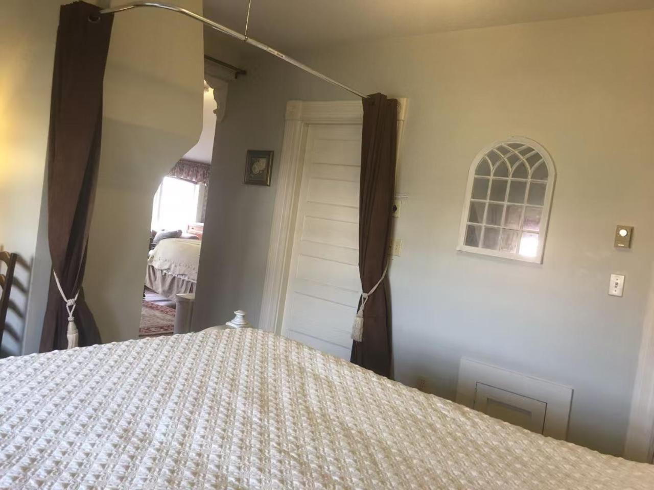 Bed & Breakfast Haterleigh Heritage Victoria
