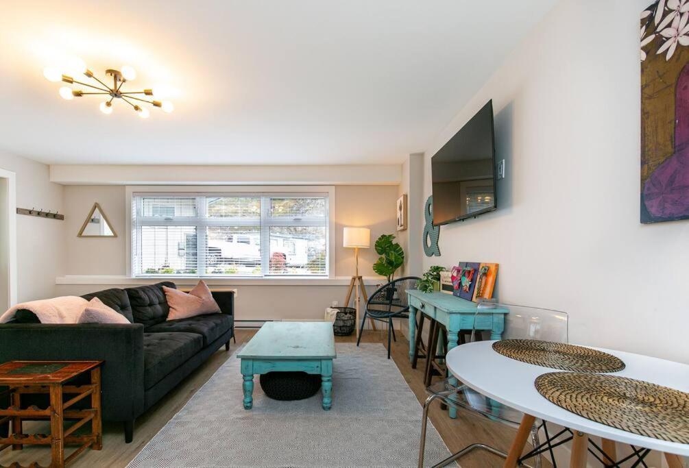 Stylish 1 Bedroom With Access Apartment