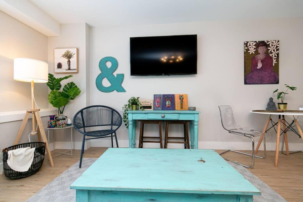 Stylish 1 Bedroom With Access Victoria