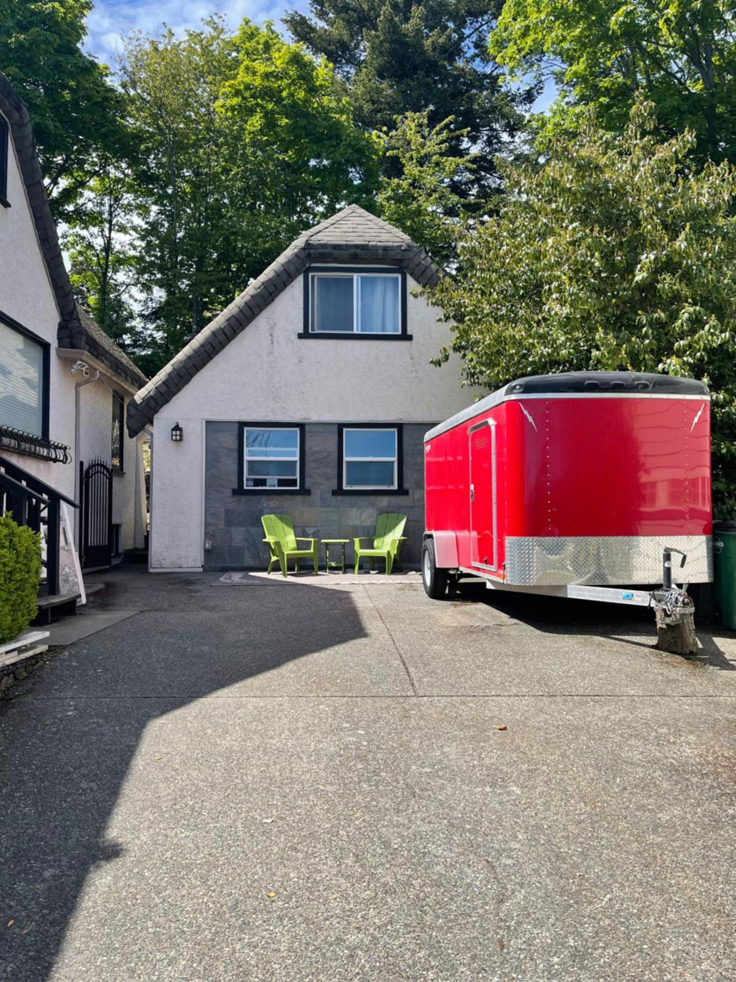 Homestay Uvic Ocean Peak House *
