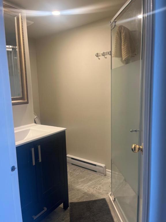 2 Bedroom Suint Water Front *