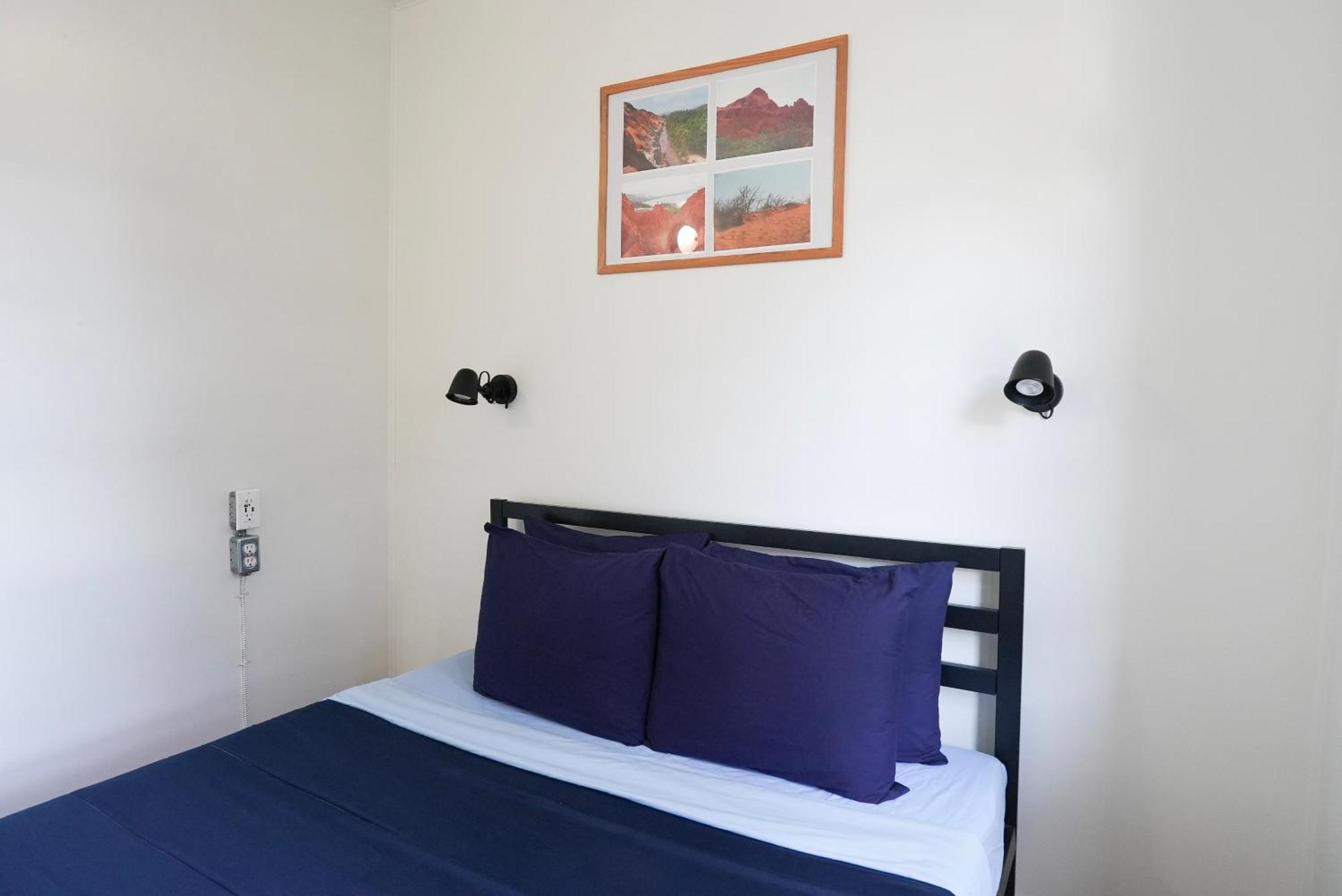 Ocean Island | Backpackers | Victoria