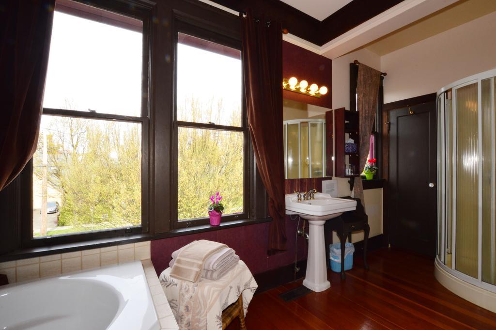 Marketa'S Bed And Breakfast Bed & Breakfast