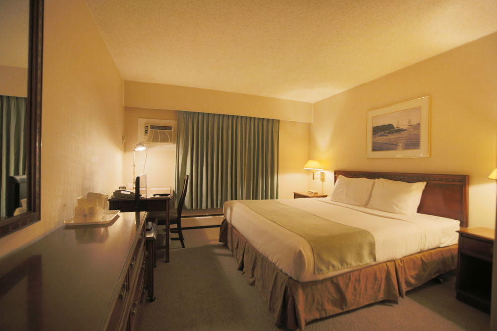 Howard Johnson By Wyndham Victoria