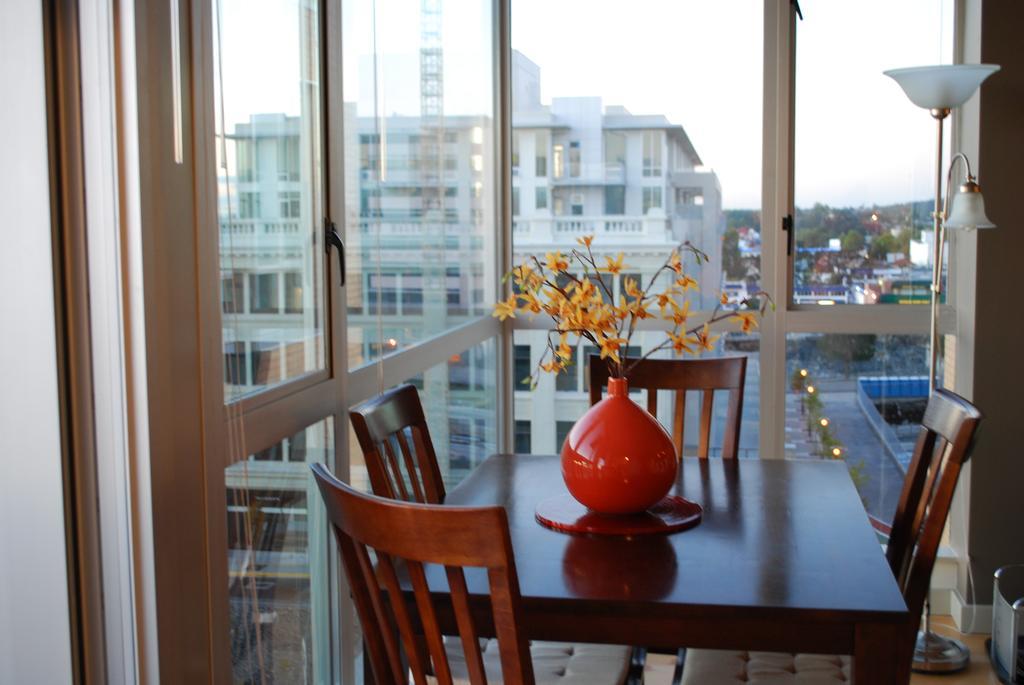 The Corazon By Royal Vacations Inc. Apartment Victoria