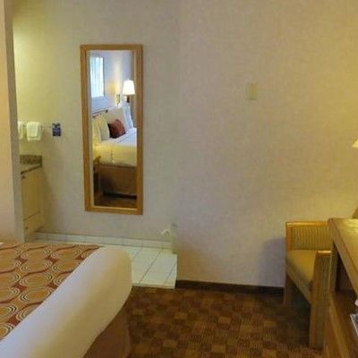 Hotel Days By Wyndham Uptown 3*
