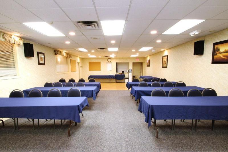 Hotel Howard Johnson By Wyndham 3*