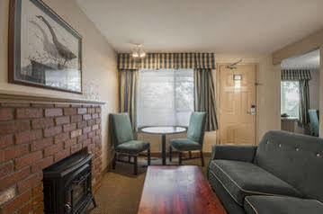 Hotel Comfort And Suites 3*