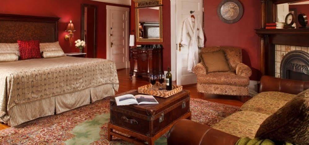 Bed & Breakfast Abbeymoore Manor 5*