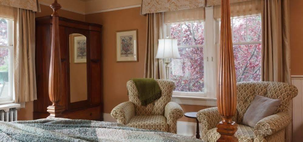 Abbeymoore Manor Bed & Breakfast 5*