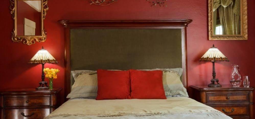 Abbeymoore Manor Bed & Breakfast 5*