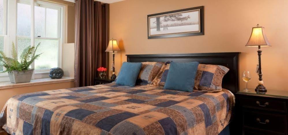 Abbeymoore Manor Bed & Breakfast Victoria