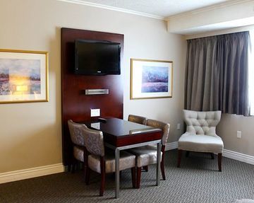 Hotel Capital Center 3*