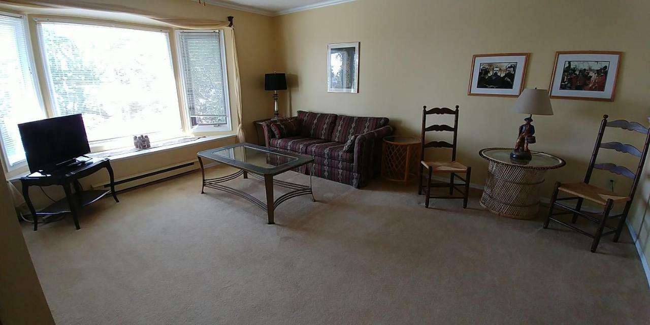 Hemingway's By The Sea Bed & Breakfast 3*