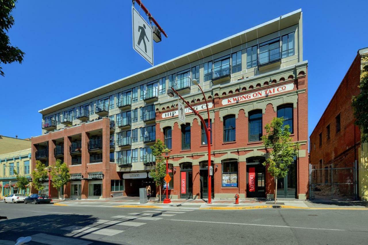 Downtown Heritage With Parking Apartment *