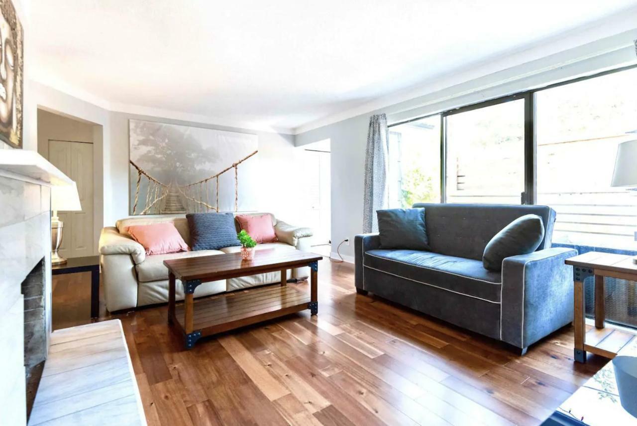 Lovely 10 Minutes To Downtown !!! Holiday home *